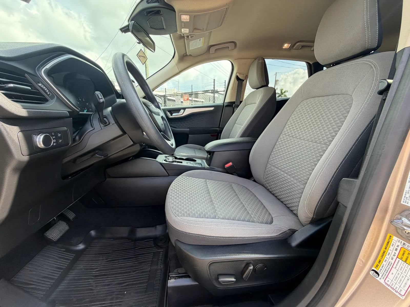 Used 2020 Ford Escape SE AWD/4WD image 12