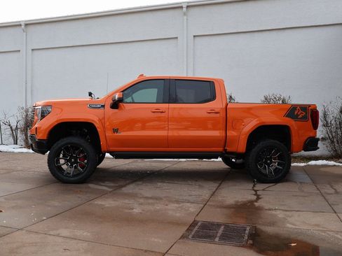 New 2025 GMC Sierra 1500 AT4 w/ AT4 Premium Package AWD/4WD image 4