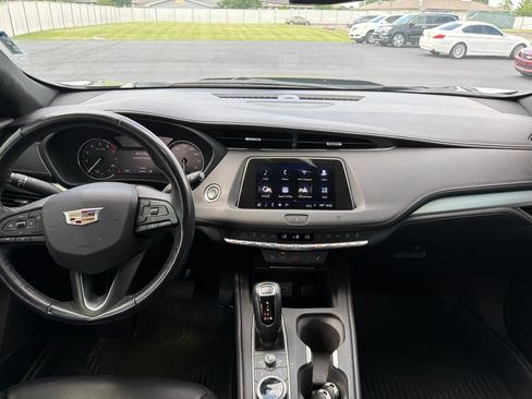 Used 2019 Cadillac XT4 Premium Luxury w/ Cold Weather Package AWD/4WD image 10