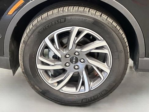 Used 2024 Lincoln Corsair AWD w/ Equipment Group 102A image 33