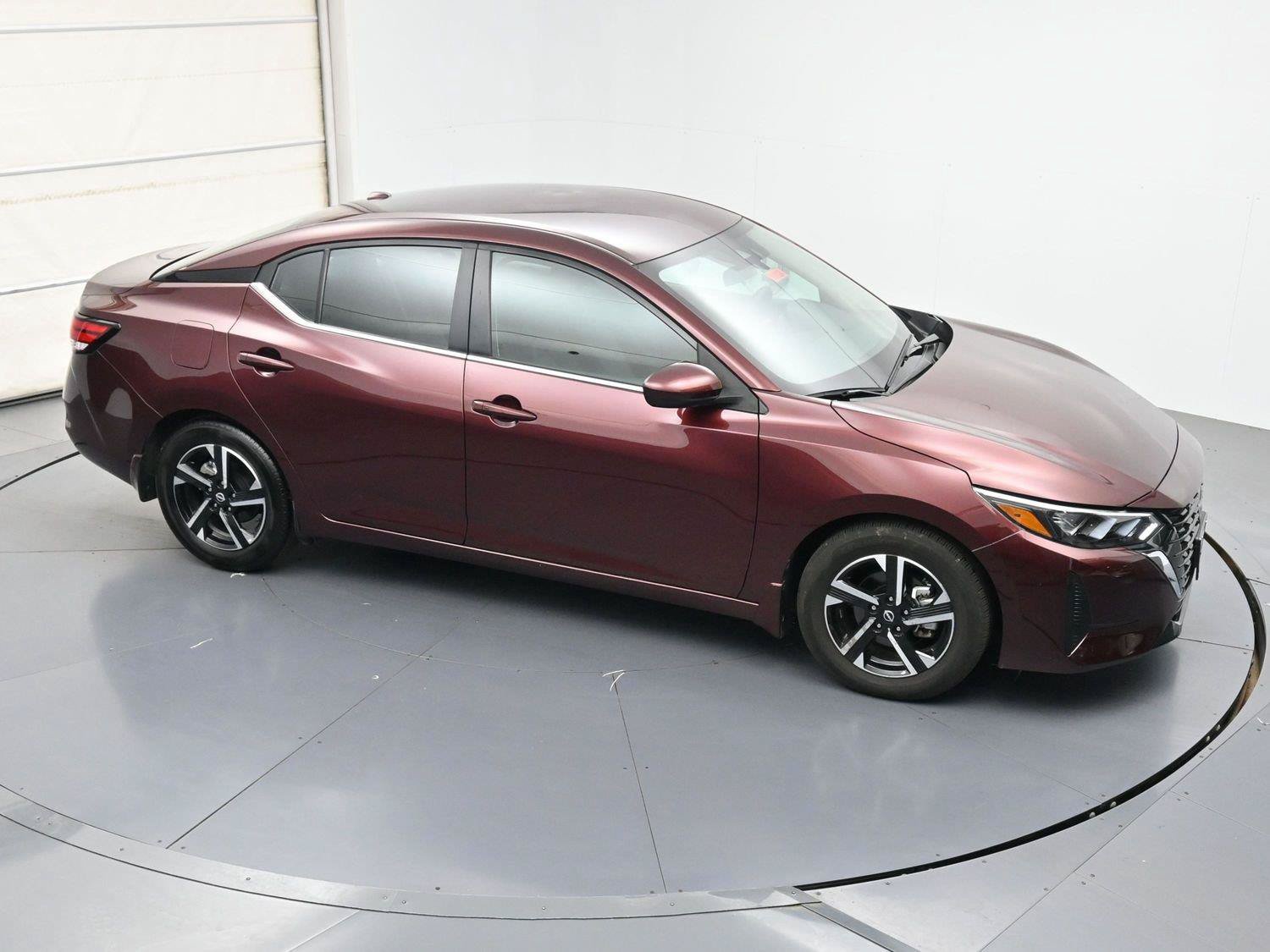 Used 2024 Nissan Sentra SV FWD image 33