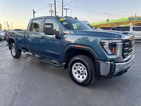 Used 2025 GMC Sierra 3500 Pro w/ 1SA Pro Safety Plus Package AWD/4WD image 2