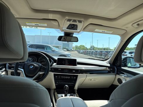 Used 2015 BMW X5 xDrive50i AWD/4WD image 28