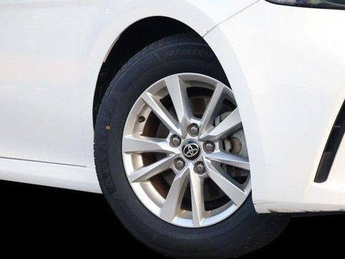 Used 2025 Toyota Camry LE FWD image 3