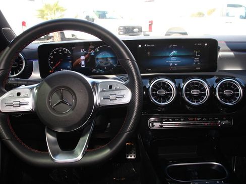 Used 2023 Mercedes-Benz CLA 250 image 17