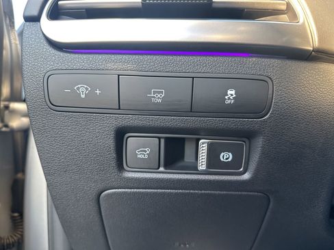 Used 2024 Hyundai Palisade Limited AWD/4WD image 13