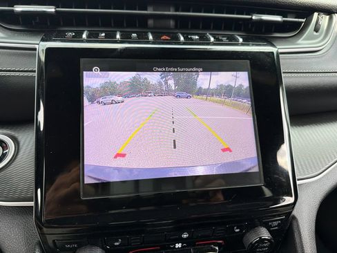 Certified 2023 Jeep Grand Cherokee L Laredo AWD/4WD image 11