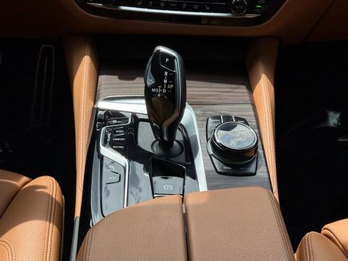 Used 2022 BMW M550i xDrive w/ Executive Package AWD/4WD image 16