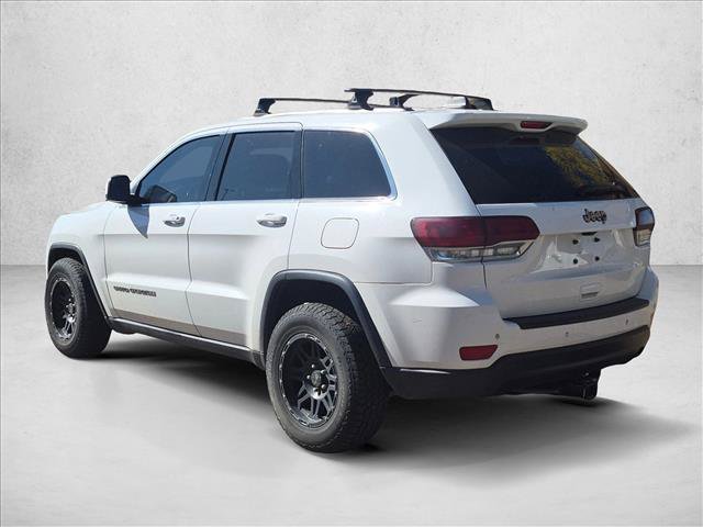 Used 2017 Jeep Grand Cherokee Laredo AWD/4WD image 7