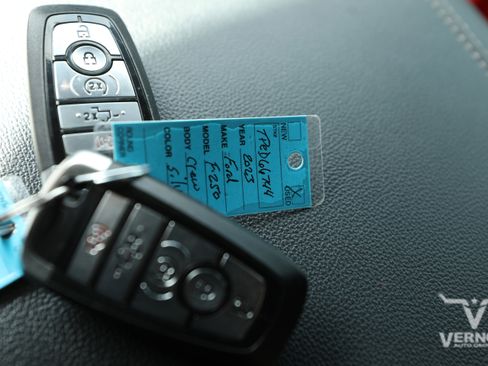 Used 2023 Ford F250 Lariat w/ Lariat Ultimate Package image 13