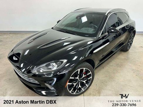 Used 2021 Aston Martin DBX image 2