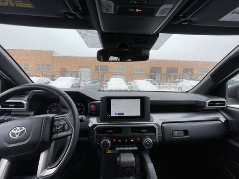 Used 2025 Toyota 4Runner TRD Off-Road image 32