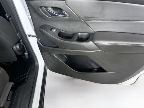 Used 2020 Chevrolet Traverse LS image 29