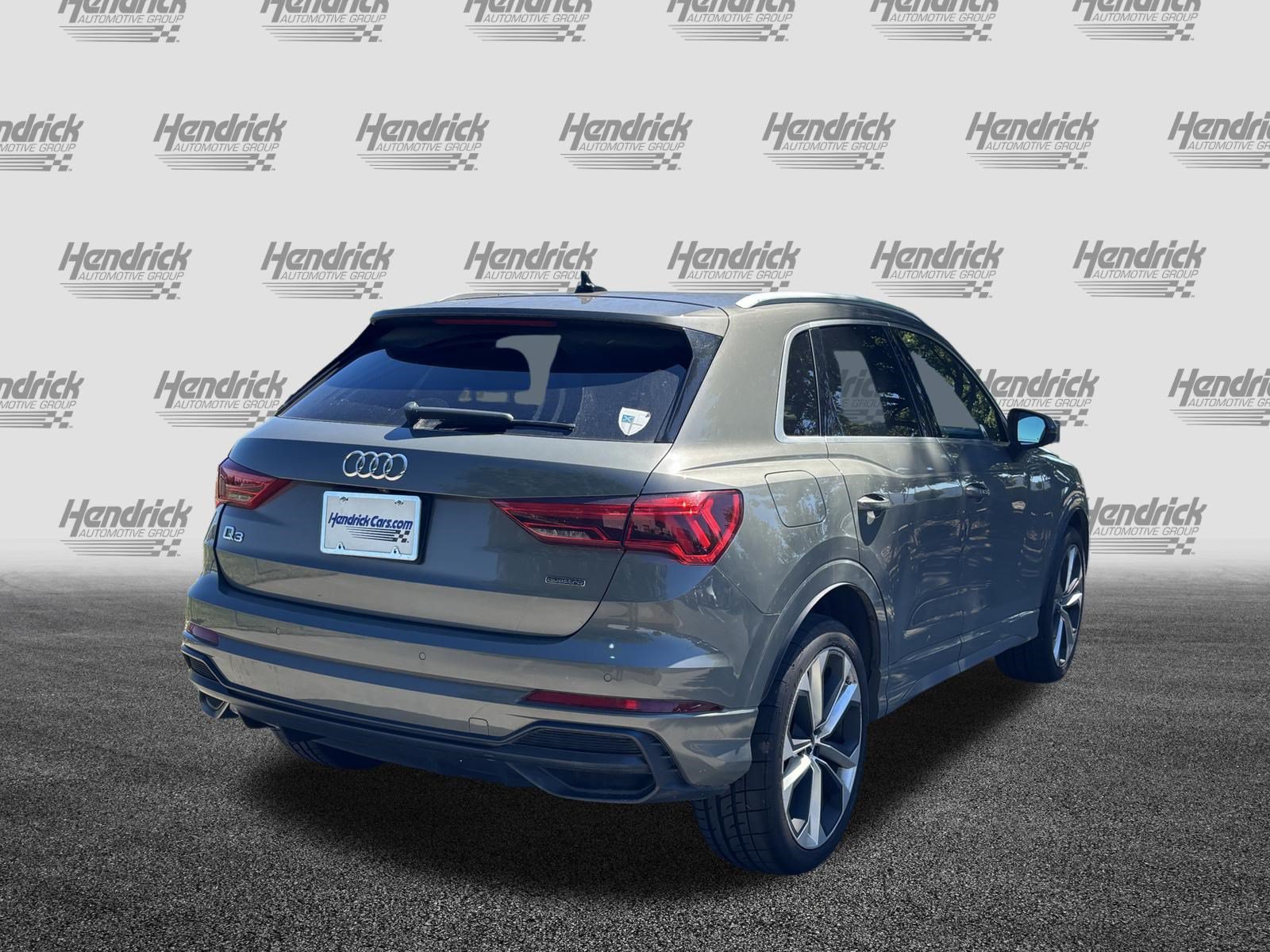 Used 2020 Audi Q3 2.0T Premium Plus w/ Premium Plus Package AWD/4WD image 10