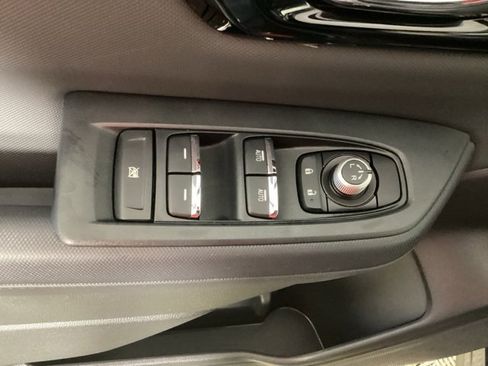 Certified 2025 Subaru Forester Limited image 17