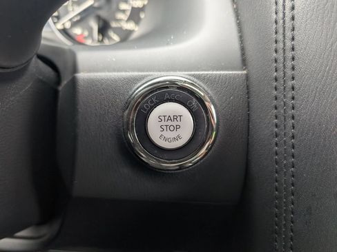 Used 2021 Nissan Armada SL w/ Captain's Chairs Package AWD/4WD image 18