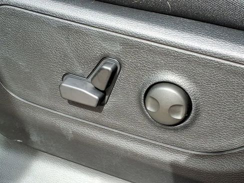 New 2026 RAM 1500 Big Horn AWD/4WD image 12