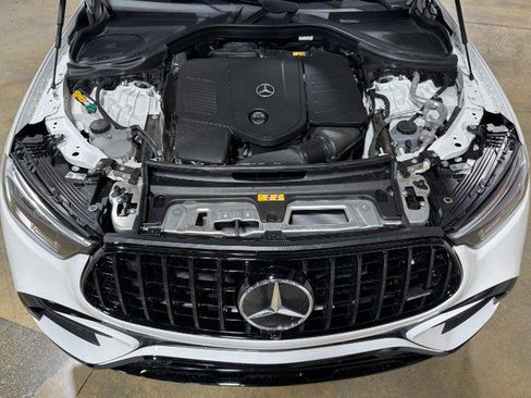 Used 2026 Mercedes-Benz GLC 350e 4MATIC image 10