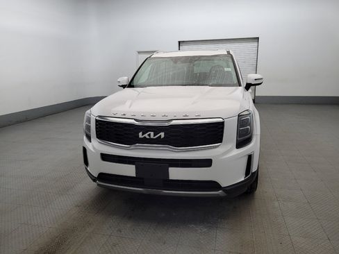 Used 2022 Kia Telluride EX w/ EX Premium Package image 15