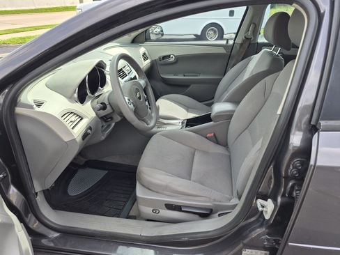Used 2012 Chevrolet Malibu LS FWD image 9