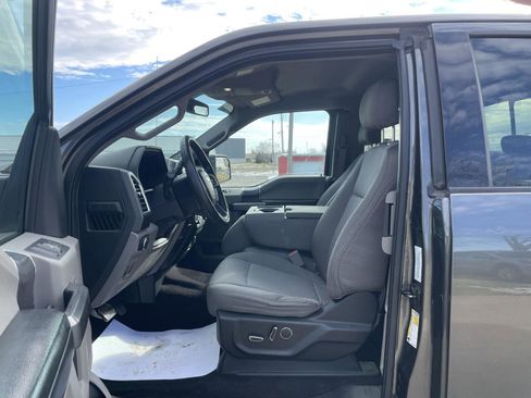 Used 2016 Ford F150 XLT w/ Equipment Group 302A Luxury image 11
