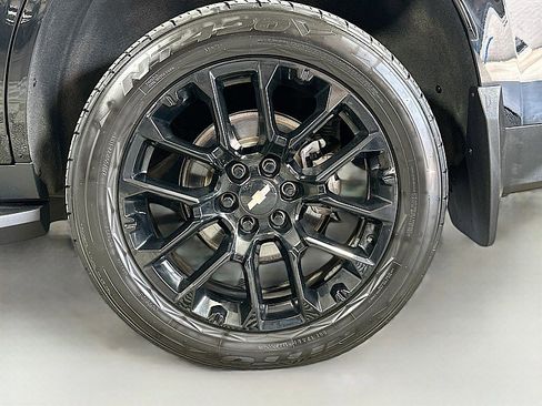 Used 2022 Chevrolet Tahoe High Country image 34