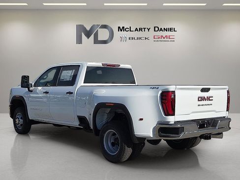 New 2026 GMC Sierra 3500 Pro AWD/4WD image 4