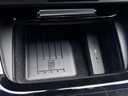 Certified 2025 Porsche Cayenne Coupe AWD/4WD image 24