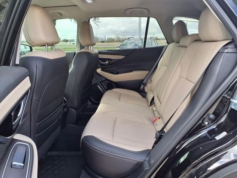 Used 2025 Subaru Outback Limited image 11