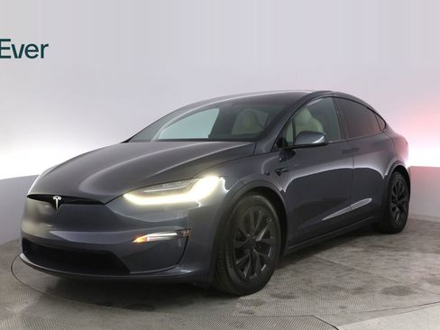 Used 2023 Tesla Model X AWD/4WD image 2
