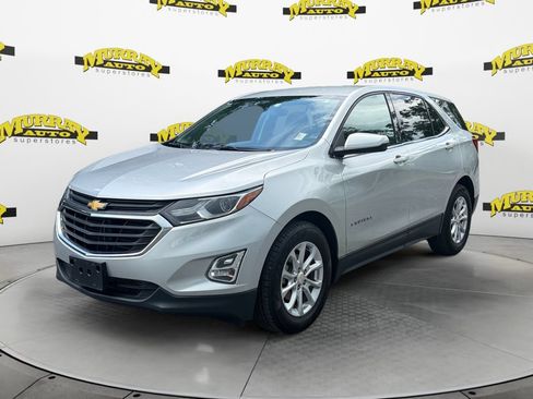Used 2018 Chevrolet Equinox LT FWD image 1
