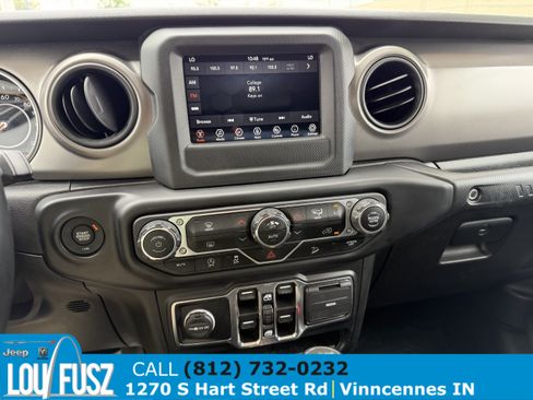 Used 2021 Jeep Wrangler Unlimited Sport AWD/4WD image 18