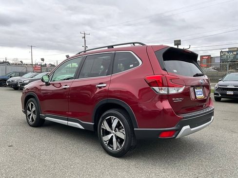 Used 2019 Subaru Forester Touring image 6