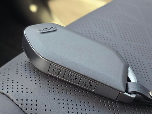 New 2026 Kia Carnival image 18