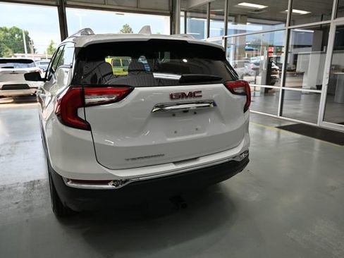 Used 2023 GMC Terrain SLT FWD image 6