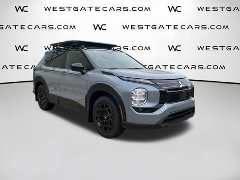 New 2026 Mitsubishi Outlander AWD image 4