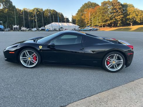 Used 2013 Ferrari 458 Spider image 24