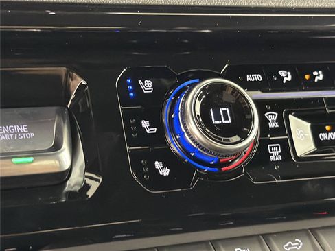 New 2026 GMC Sierra 2500 AT4 w/ AT4 Premium Plus Package AWD/4WD image 29
