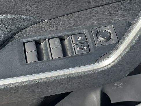 Used 2020 Toyota RAV4 XLE w/ Convenience Package AWD/4WD image 29