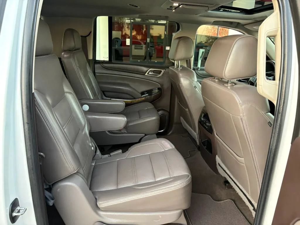Used 2017 GMC Yukon XL Denali AWD/4WD image 19