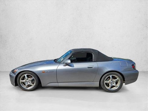 Used 2004 Honda S2000 image 3