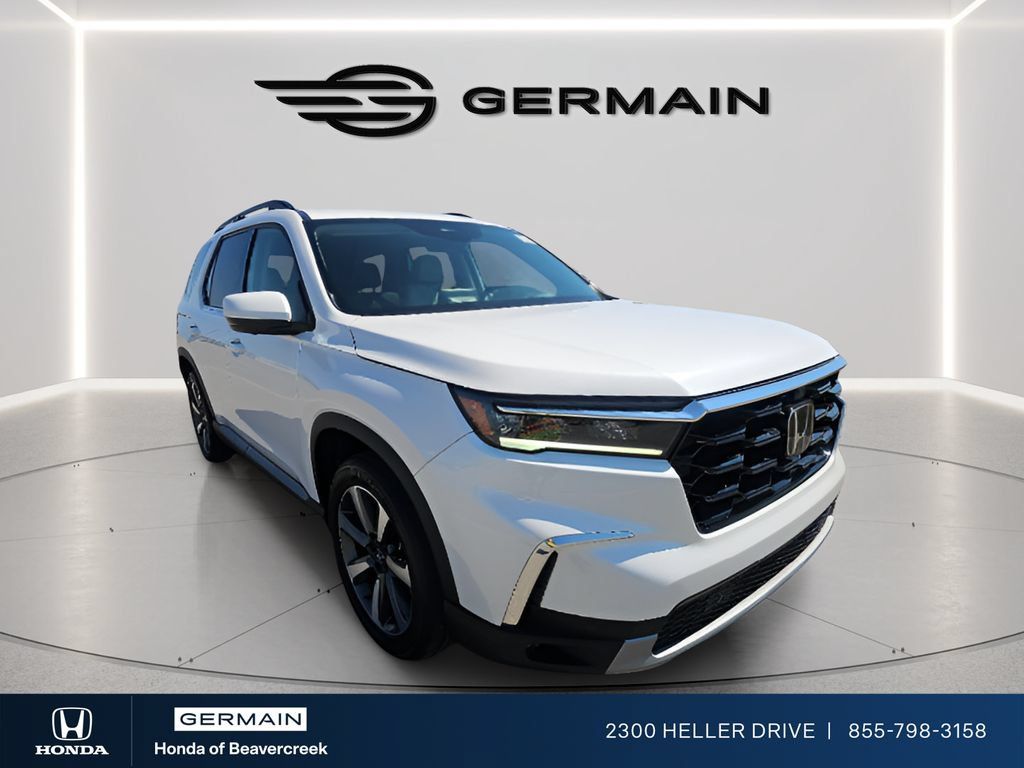 Used 2025 Honda Pilot Elite image 1
