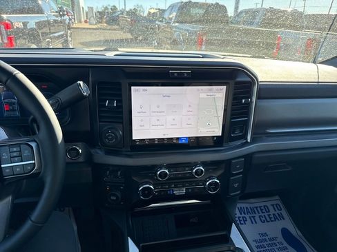 New 2026 Ford F350 Platinum image 26