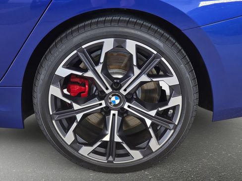 New 2026 BMW 330i Sedan w/ M Sport Package RWD image 21