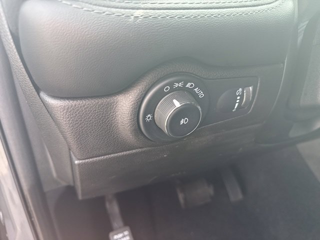 Used 2021 Dodge Durango SXT AWD/4WD image 20