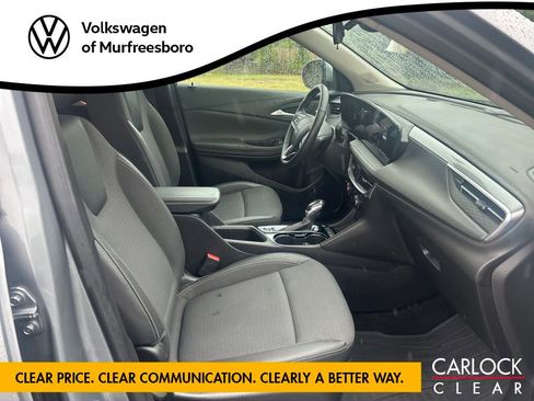 Used 2024 Buick Encore GX Preferred w/ Comfort Package AWD/4WD image 24