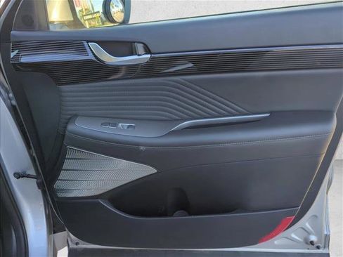 Used 2024 Hyundai Palisade Calligraphy image 27