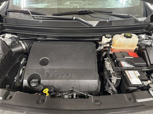 Used 2023 Chevrolet Traverse LT w/ LPO, Floor Liner Package AWD/4WD image 25