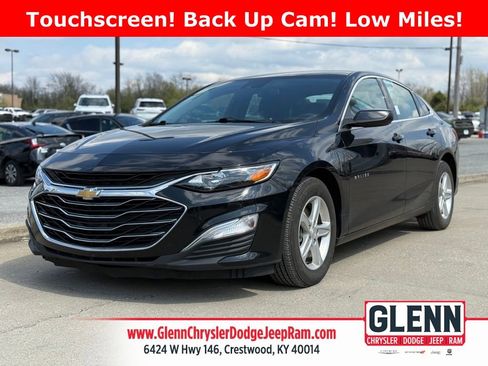 Used 2024 Chevrolet Malibu LS image 1