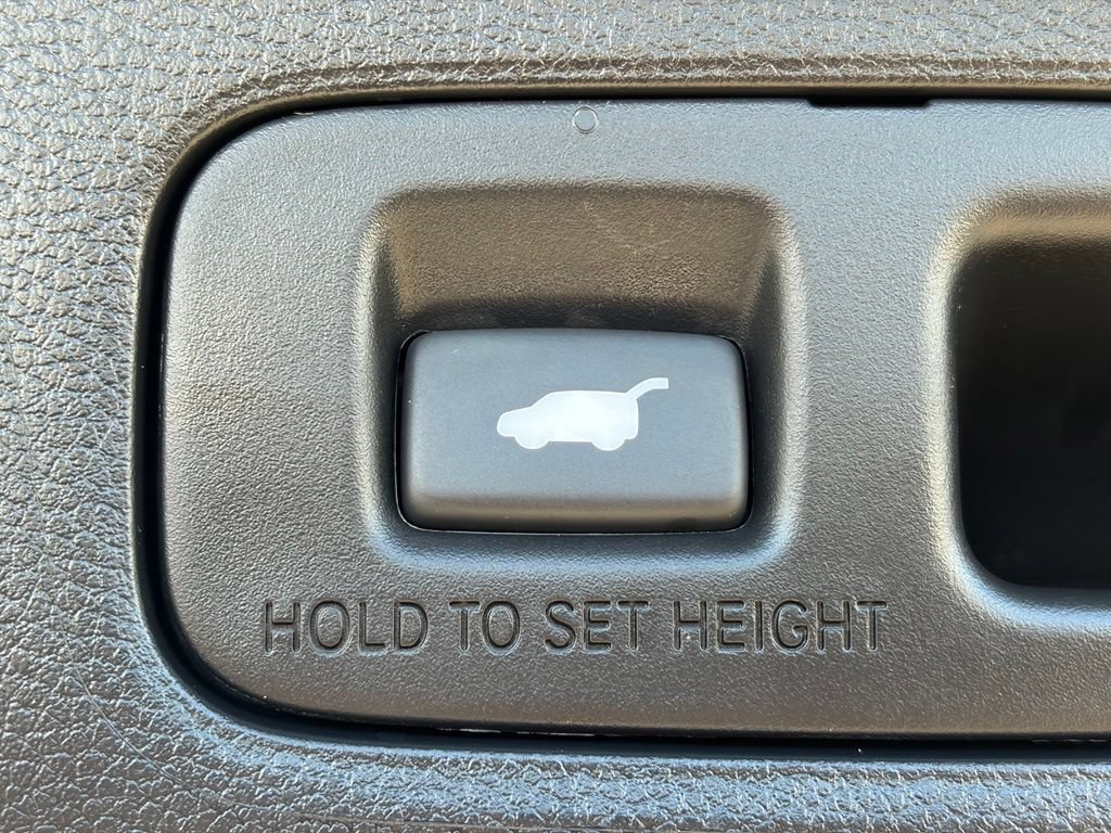 Used 2024 Honda CR-V EX-L image 10